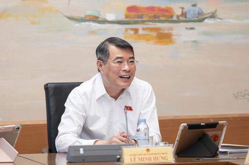 Thủ tướng: Tăng trưởng hai con số cần nhu cầu điện rất lớn