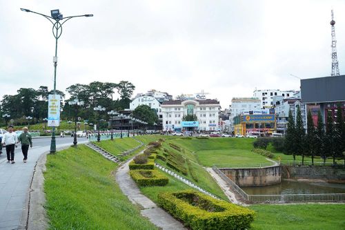 Công viên Ánh sáng Đà Lạt: Thêm hạ tầng cho du lịch đêm