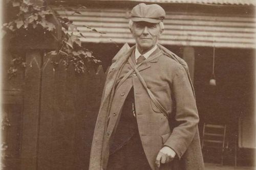 'Giải mã' vị bác sĩ là nguyên mẫu của Sherlock Holmes