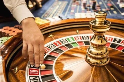Vi phạm về đặt cược, trò chơi có thưởng bị phạt đến 200 triệu đồng