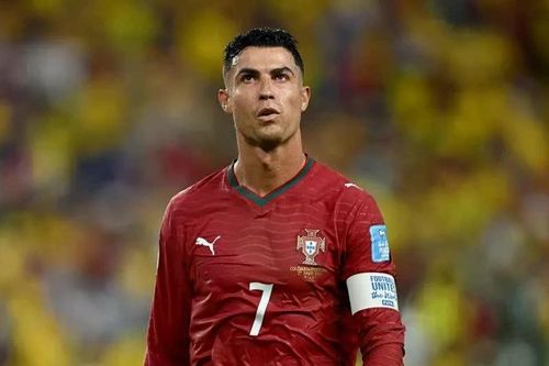 Ronaldo bị đình chỉ 30 ngày vì tự ý rời đội tuyển