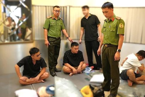 Triệt phá đường dây tổ chức cho người nước ngoài nhập cảnh trái phép