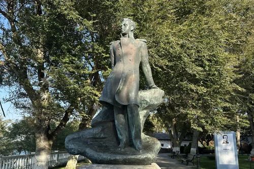 Taman với những hoài niệm về Lermontov
