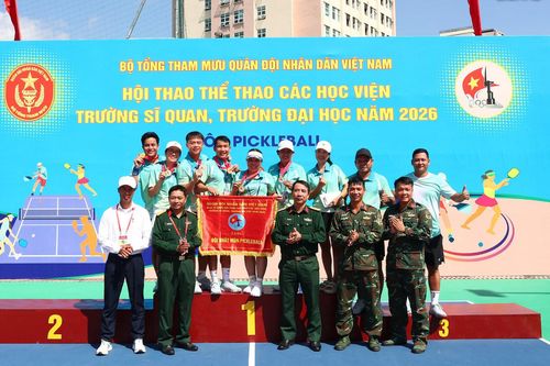 Đội Trường Sĩ quan Lục quân 1 giành giải nhất môn pickleball
