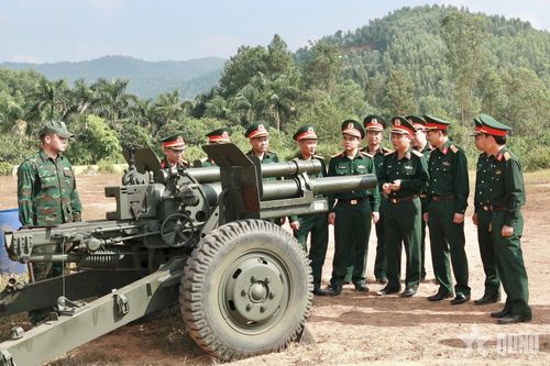 Cục Xăng dầu (Tổng cục Hậu cần - Kỹ thuật): Thử nghiệm dầu thủy lực VKX.AU