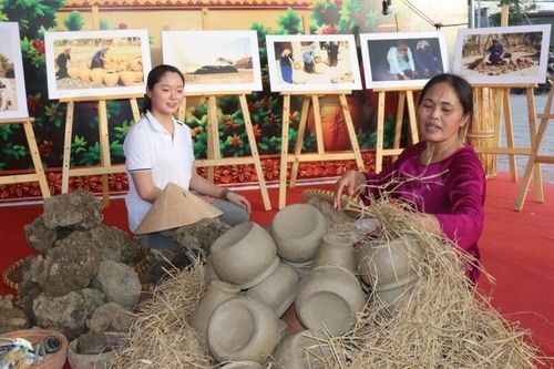 Khánh Hoà nỗ lực bảo vệ di sản Nghệ thuật làm gốm của người Chăm