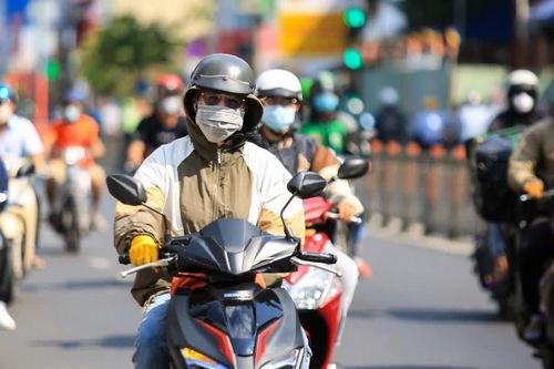 Dự báo thời tiết ngày 21/10: Nam Bộ oi nóng 34 độ C, chiều tối mưa dông