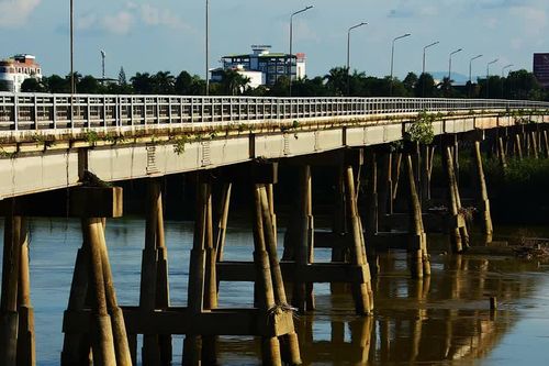 Chia tay cầu Trà Khúc 1: Ngắm lại vẻ đẹp thơ mộng của cây cầu hơn 60 năm tuổi