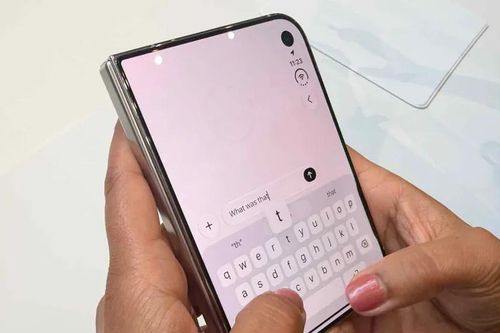 Apple mắc 'sai lầm lớn' khi mở đặt trước iPhone Duo?