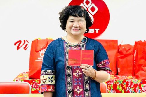 Nữ cán bộ cấp phường 115 lần lặn lội từ Bắc Ninh xuống Hà Nội hiến máu