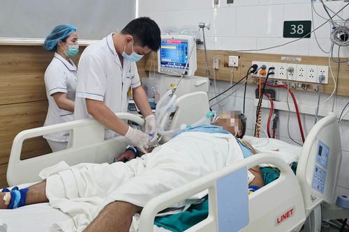Vụ 40 người ngộ độc khí: Người đàn ông thu mua phế liệu tiên lượng tử vong cao