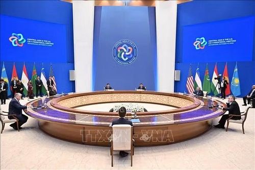 Mỹ - Uzbekistan thúc đẩy quan hệ đối tác chiến lược, mở rộng hợp tác trong khuôn khổ C5+1