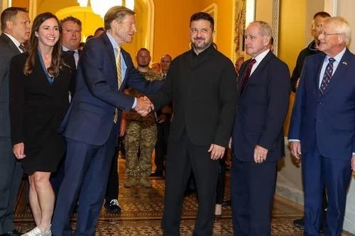 Axios: Căng thẳng với Nhà Trắng, ông Zelensky tìm cách vận động Quốc hội Mỹ