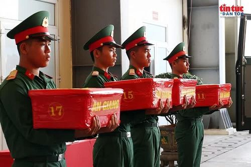 Quân khu 9 chuẩn bị đưa 8.453 mẫu sinh phẩm liệt sĩ ra Hà Nội