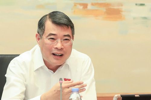 Thủ tướng: Phải bảo đảm người dân được tiếp cận giá điện hợp lý