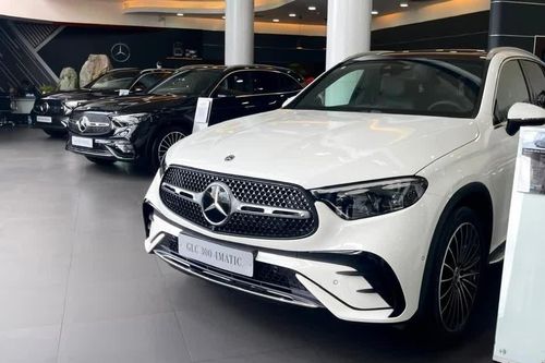 Cuộc đua xe sang thay đổi ra sao khi xuất hiện loạt xe tiền tỷ Trung Quốc?