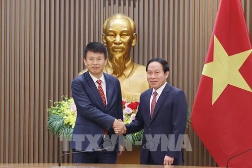 Việt Nam thúc đẩy hợp tác giáo dục với Đại học Hong Kong (Trung Quốc)