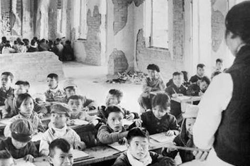 Ký ức vẹn nguyên về lớp học thời chiến