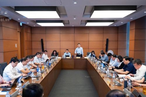 Luật Luật sư (sửa đổi): Người góp vốn vào công ty luật không được điều hành chuyên môn
