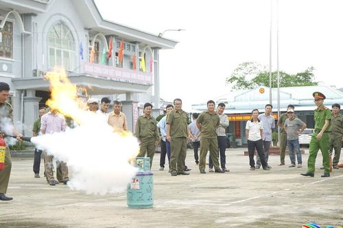 Nâng cao kỹ năng phòng cháy, chữa cháy cho lực lượng cơ sở ở Quế Phước