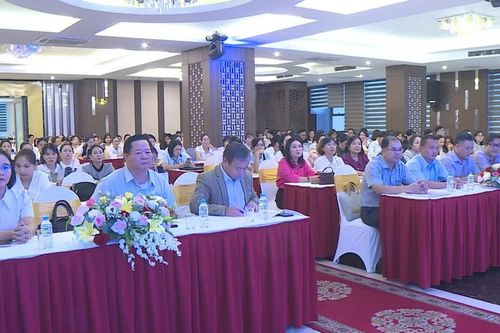 Gần 300 học viên tham gia lớp tập huấn nâng cao nghiệp vụ thư viện