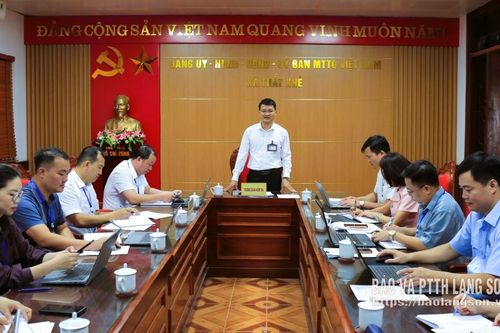 Kiểm tra kỷ luật kỷ cương hành chính và thực thi công vụ tại xã Thất Khê