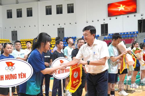 Gần 150 vận động viên tham gia Giải vô địch cầu lông các cây vợt xuất sắc quốc gia năm 2026