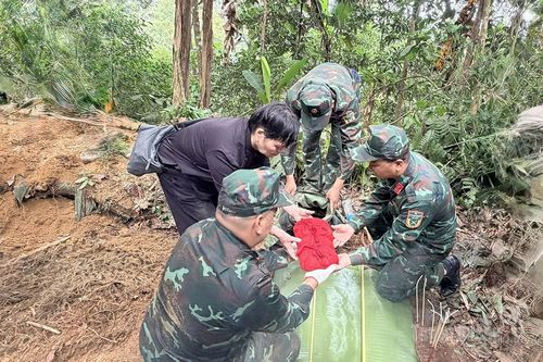Điểm tựa lặng thầm