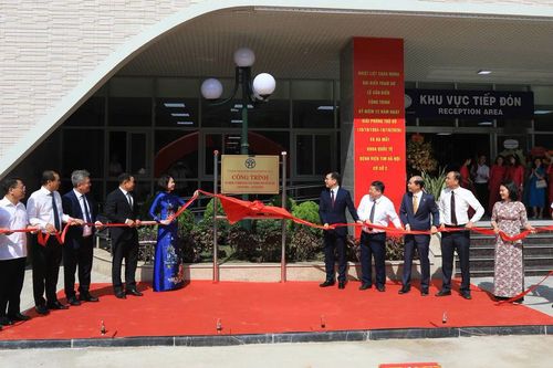 Hà Nội: Gắn biển công trình Bệnh viện Tim cơ sở 2, ra mắt Khoa Quốc tế