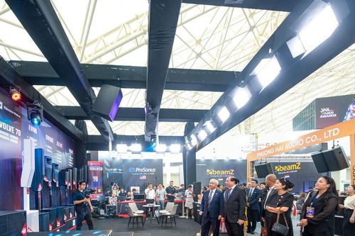 Plase Show Hà Nội 2026: Kết nối công nghệ, nâng tầm nghệ thuật biểu diễn