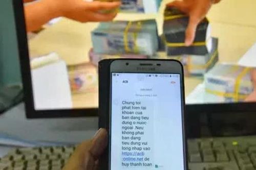 Lừa đảo bằng cách chèn tin nhắn giả vào luồng tin nhắn chính thức của ngân hàng