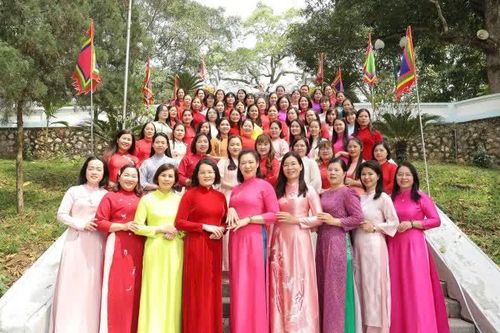'Xinh tươi Việt Nam' - Khúc hát tôn vinh vẻ đẹp người phụ nữ Việt
