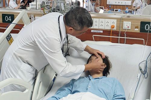 Bệnh viện Bạch Mai thông tin sức khỏe các bệnh nhân vụ ngộ độc khí Clo