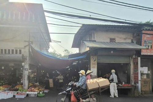 Phường Dương Nội: Chợ La Cả xuống cấp, người dân và tiểu thương mong sớm được cải tạo