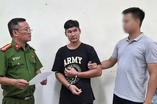 Khởi tố đối tượng chống người thi hành công vụ
