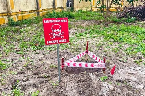 Phát hiện đạn cối, lựu đạn tồn sót trong khuôn viên trường học
