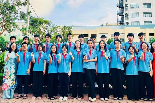 Hàng nghìn học sinh giỏi ở Nghệ An chưa nhận tiền thưởng