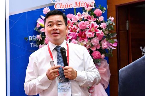 Thạc sĩ Trần Văn Hùng – người lặng thầm làm công tác xã hội giữa bệnh viện