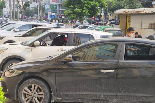 Bắt 3 nghi can đập kính hàng loạt ô tô ở Nghệ An