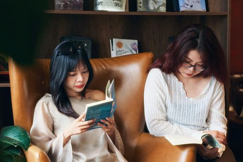 Phía sau 'không gian thứ ba' bất ngờ của giới trẻ TP.HCM, Hà Nội