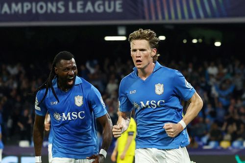 McTominay lập cú đúp trong trận cầu có 7 bàn thắng