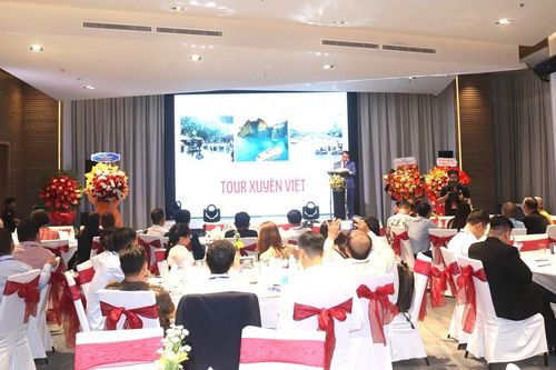 Ra mắt tour du lịch xuyên Việt 39 ngày 38 đêm tại Khánh Hòa