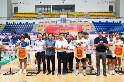 Khai mạc Giải vô địch cầu lông các cây vợt xuất sắc quốc gia năm 2026 tại Quảng Trị