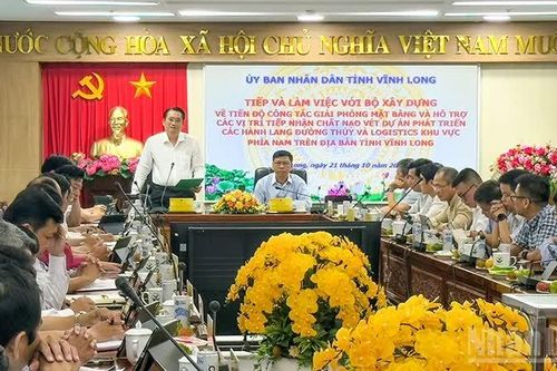 Đẩy nhanh tiến độ giải phóng mặt bằng dự án hành lang đường thủy phía nam