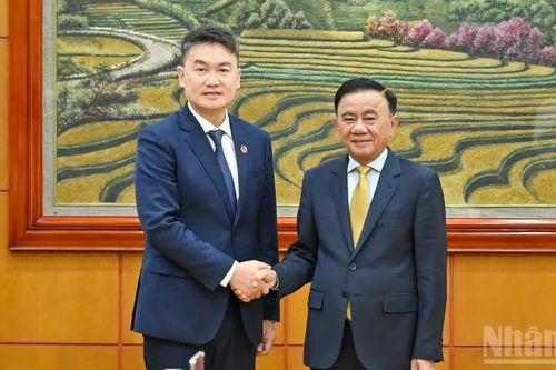 [Ảnh] Thường trực Ban Bí thư Trần Cẩm Tú tiếp Đoàn đại biểu Trung ương Đoàn Thanh niên Nhân dân Cách mạng Lào
