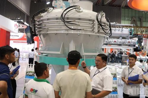 Ngành chăn nuôi và thú y trước yêu cầu chuyển đổi của thị trường