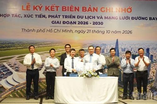 Thành phố Hồ Chí Minh: Tăng cường liên kết giữa ngành du lịch và hàng không