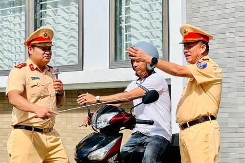 Xây dựng văn hóa giao thông an toàn, văn minh