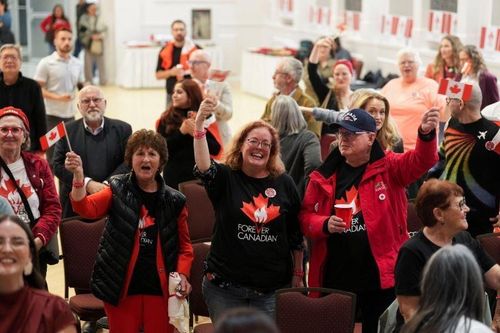 Người dân Alberta chọn ở lại Canada