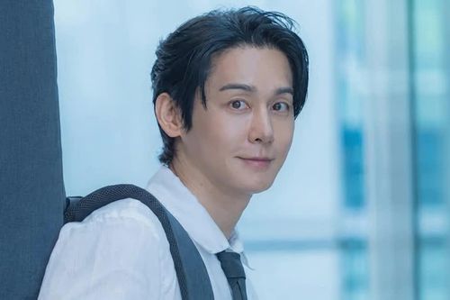 Kim Sang Hyuk: Gạt bỏ hào quang của một thần tượng thế hệ đầu để bắt đầu lại từ con số không